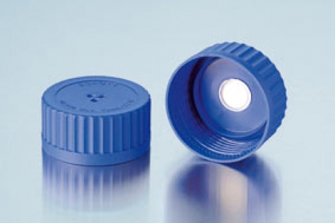 Membran-Verschluss aus PP, blau, für DURAN® GLS 80® Laborflaschen (Klarglas oder Braunglas) mit eingeschweißtem 0,2mm-PTFE-Membranfilter für Druckausgleich. Membran-Verschluss aus PP, blau, für DURAN® GLS 80® Laborflaschen (Klarglas oder Braunglas) mit eingeschweißtem 0,2mm-PTFE-Membranfilter für Druckausgleich.