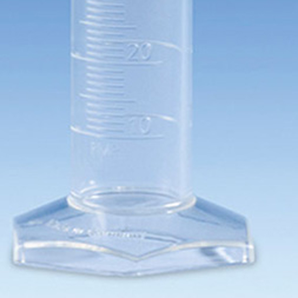 Glasklare Messzylinder, PMP-Kunststoff, Klasse A-KB, hohe Form, erhabene Skala mit Sechskantfuß