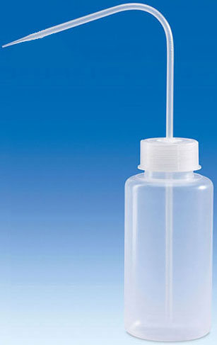 Labor-Spritzflaschen aus PE mit Dosier-Spritzaufsatz aus PP-Kunststoff von VITLAB